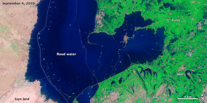 Satellite image of Pakistani floods from September 4, 2010.