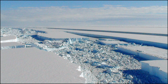 Aerial photograph of the breakup of the Wilkins Ice Shelf.